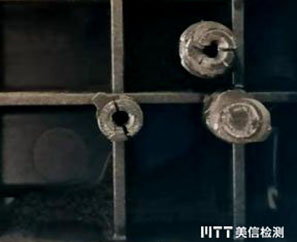 塑膠底座的開裂位置